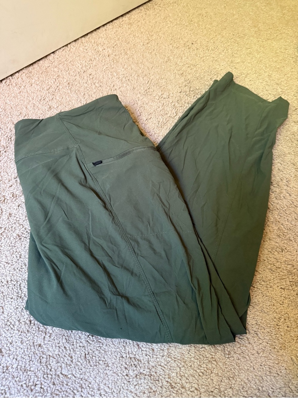 Mountain Hardwear women’s Olive Green Pants